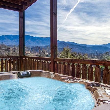Lazy Bear Lodge, Hot Tub, Resort Pool, Wifi, 1089 Free Tickets Each Paid Day, Dollywood And More 蓋特林堡 外观 照片