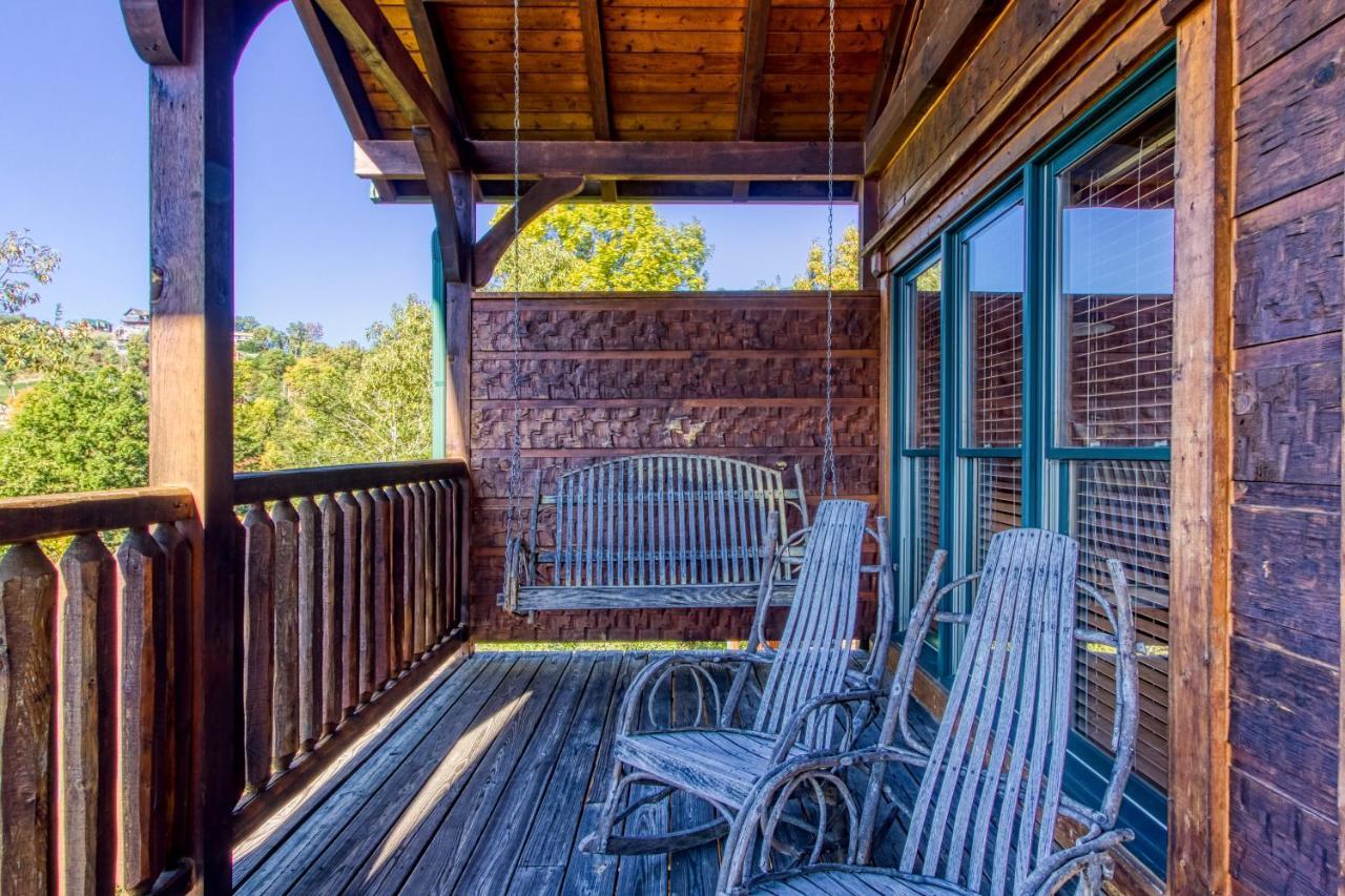 Lazy Bear Lodge, Hot Tub, Resort Pool, Wifi, 1089 Free Tickets Each Paid Day, Dollywood And More 蓋特林堡 外观 照片